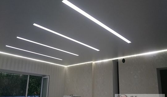 потолок в прихожую