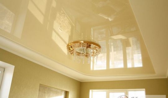 потолок в гостинную