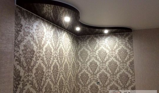 потолок в гостинную